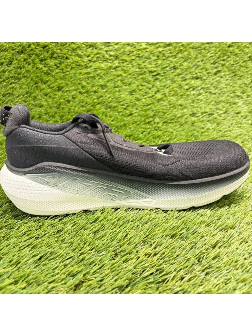 Altra FWD Via 2 Womens Size 7.5 Black White Athletic Running Shoes Sneakers